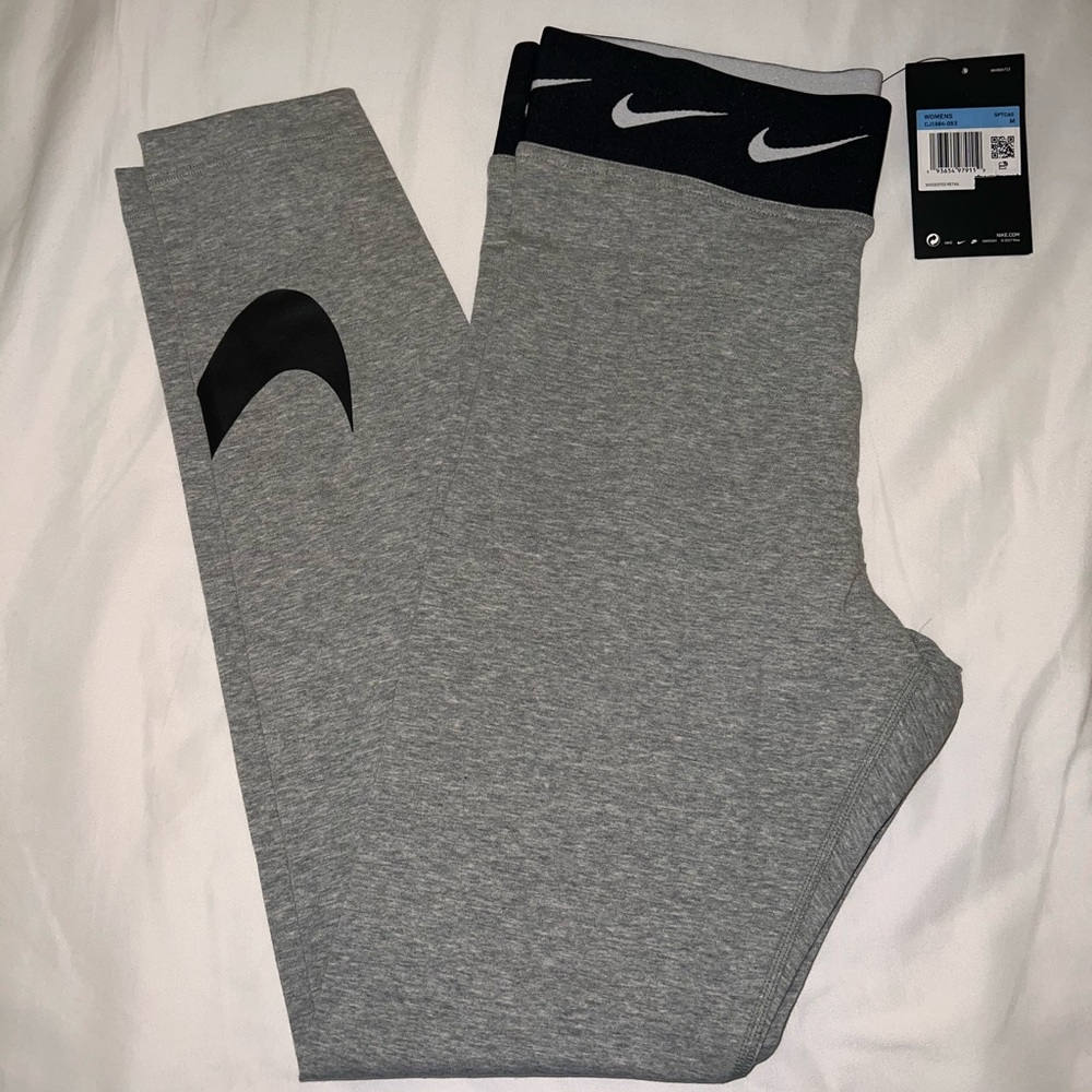 NWT Nike leggings